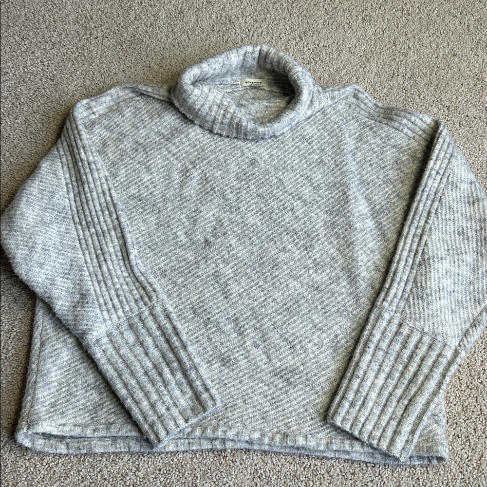 Max studio gray turtleneck sweater - Picture 4 of 5